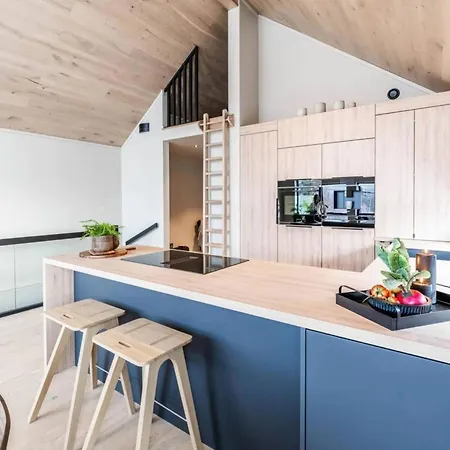 New House In The Center Of 別荘